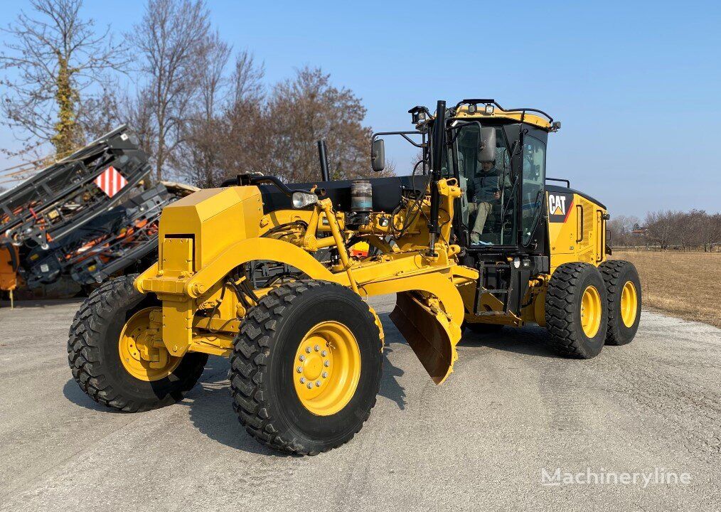 Caterpillar 12M grader