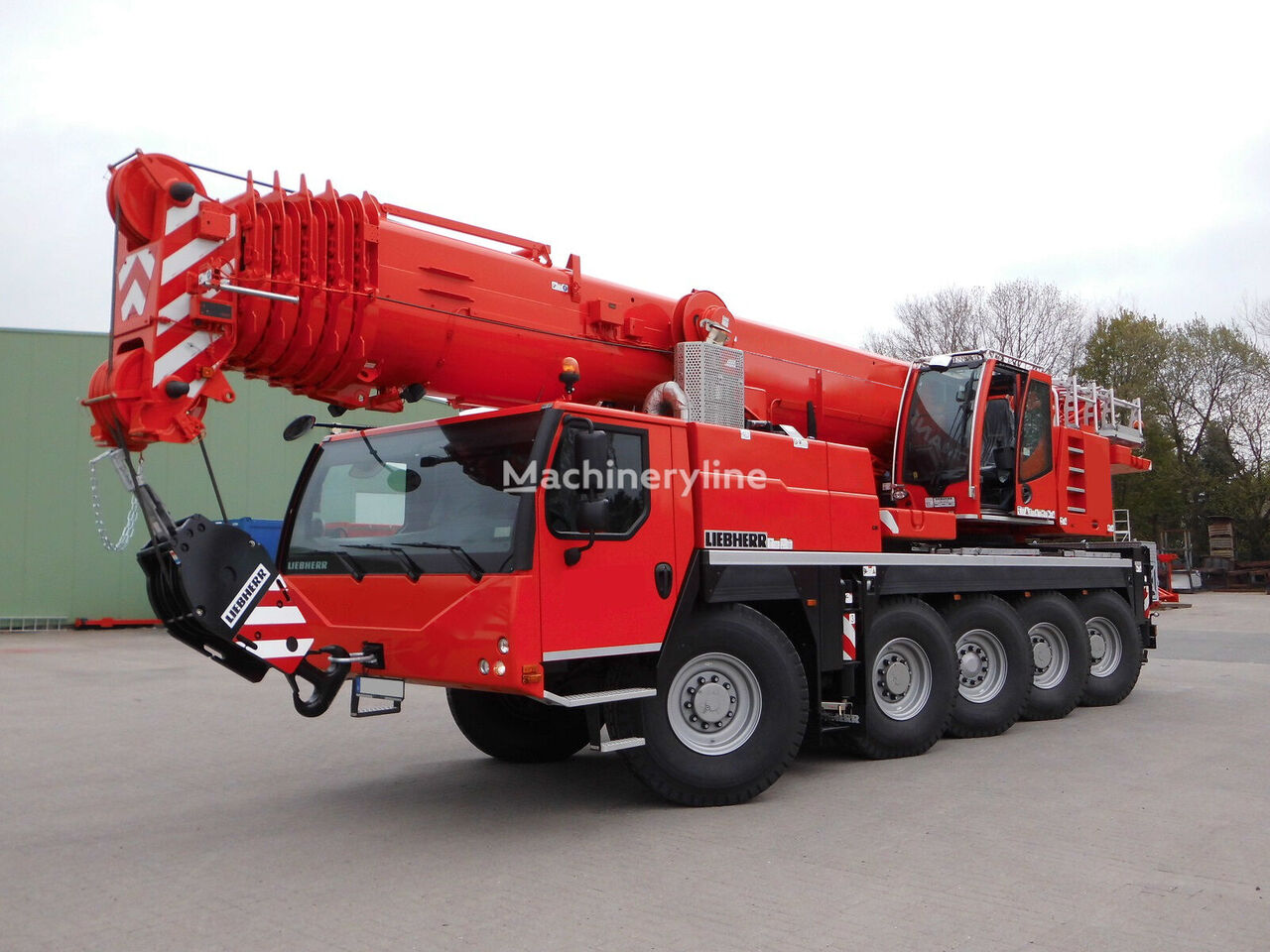 Liebherr LTM 1100-5.2 mobile crane