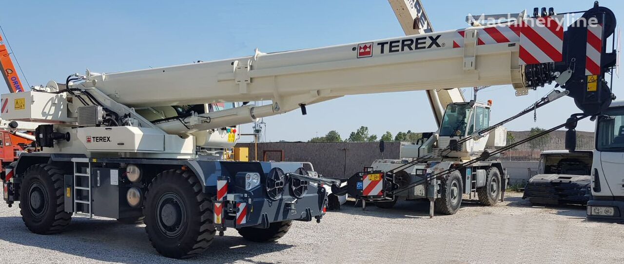 Terex RT1045L mobile crane