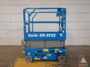 new Genie GS-1932 scissor lift