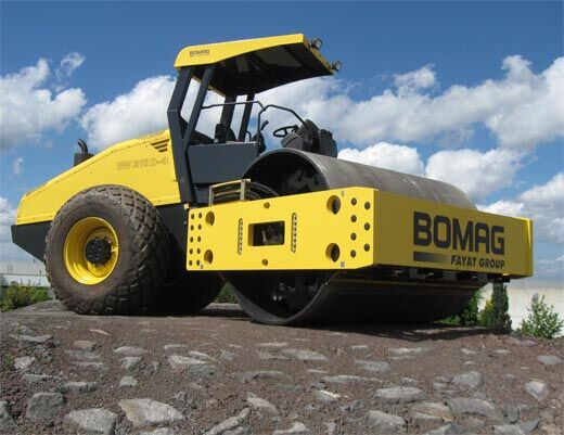 BOMAG BW215D-40 single drum compactor