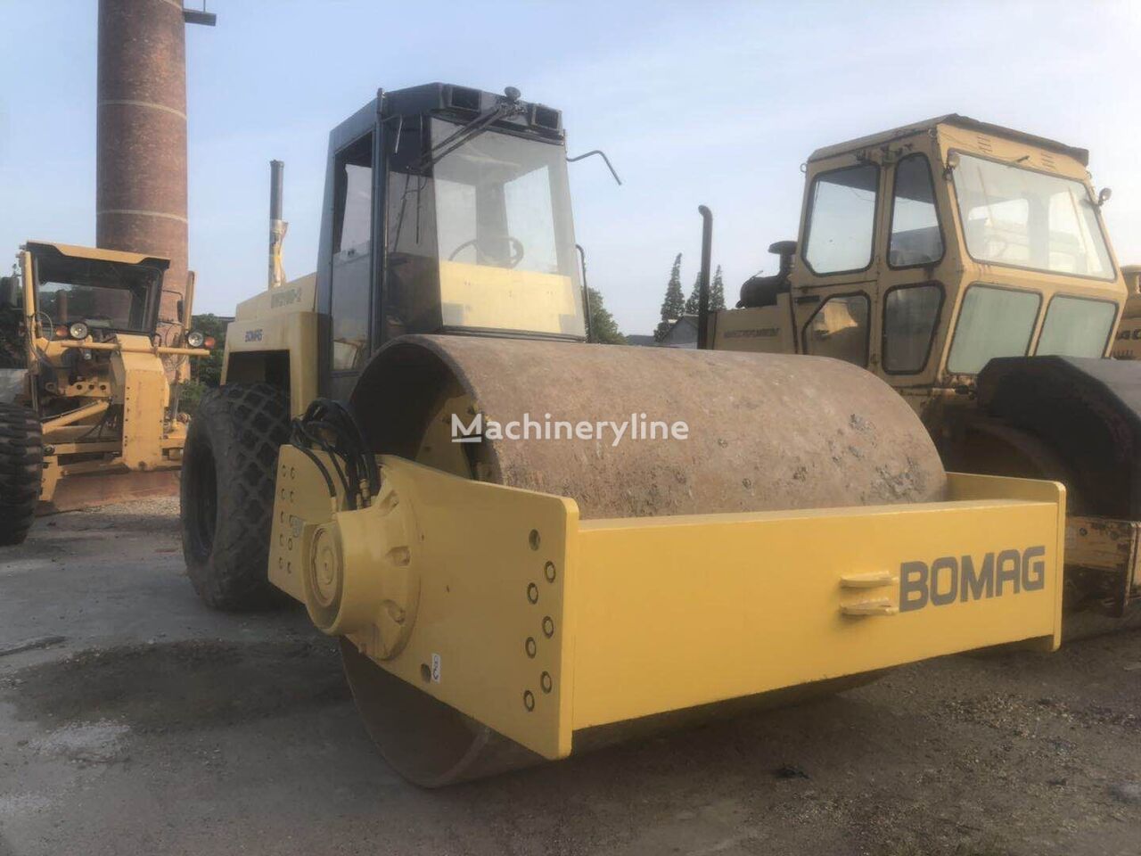 BOMAG BW219D-2 single drum compactor