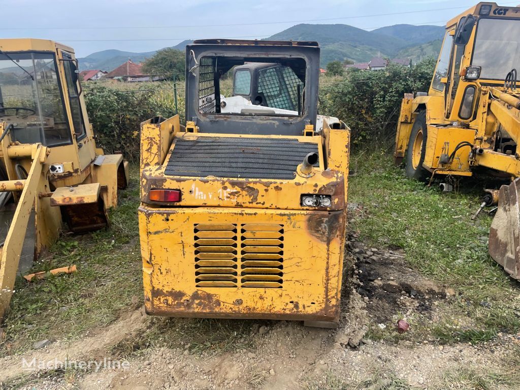 Komatsu sk 07   skid steer for parts