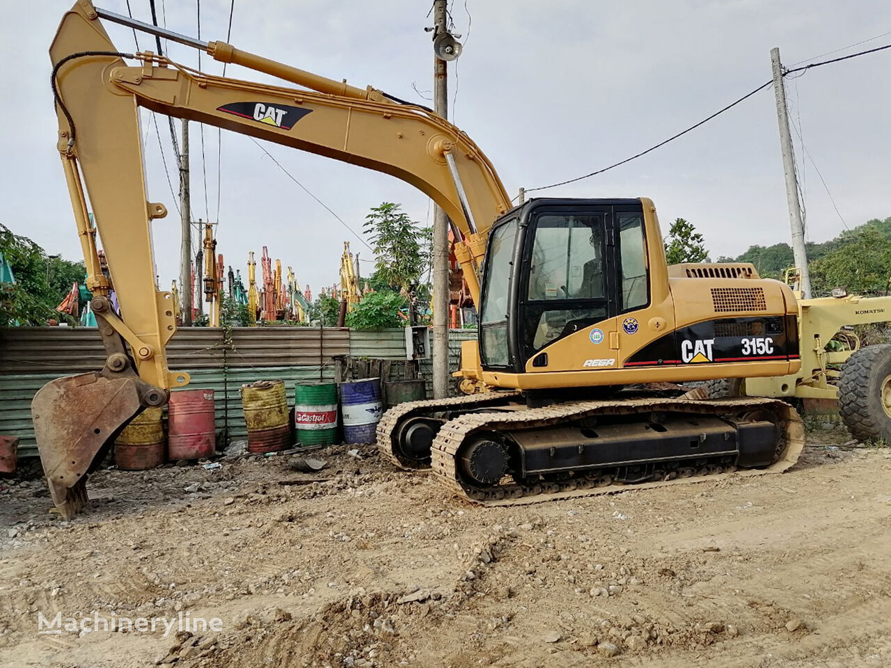 Caterpillar 315CL tracked excavator