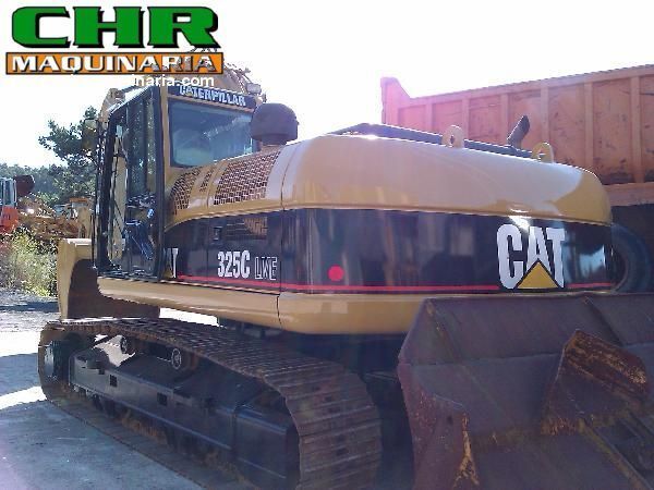 Caterpillar 325C tracked excavator