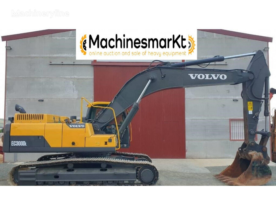 Volvo EC 300 D L tracked excavator