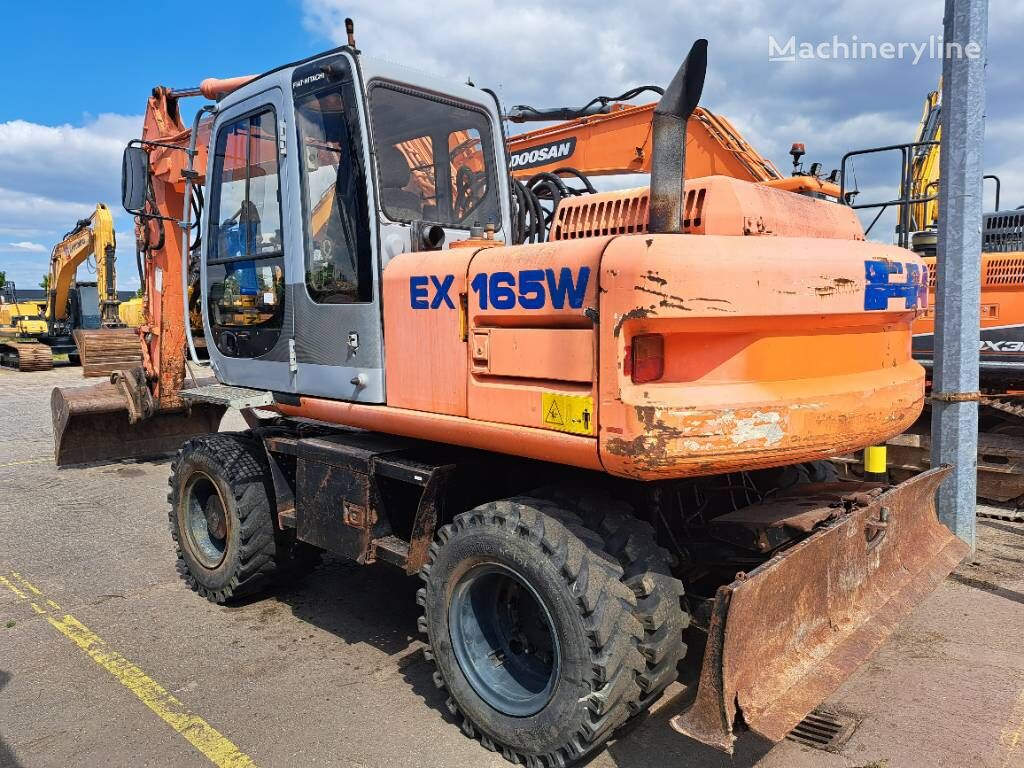 Fiat-Kobelco EX165W wheel excavator