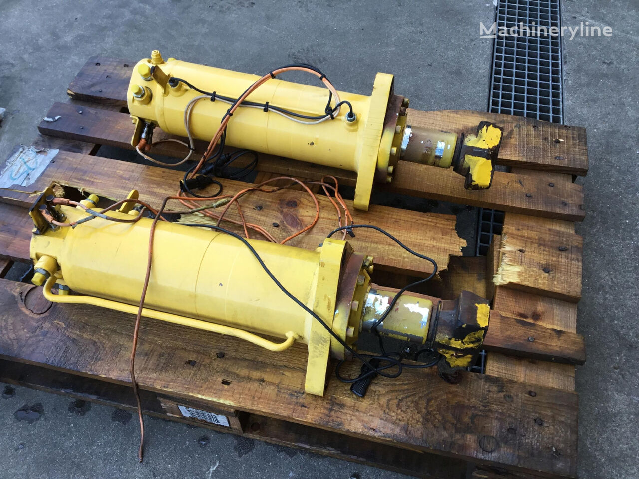 Grove Grove GMK 5100 counterweight cylinder 03323619 hydraulic cylinder for Grove GMK 5100 mobile crane